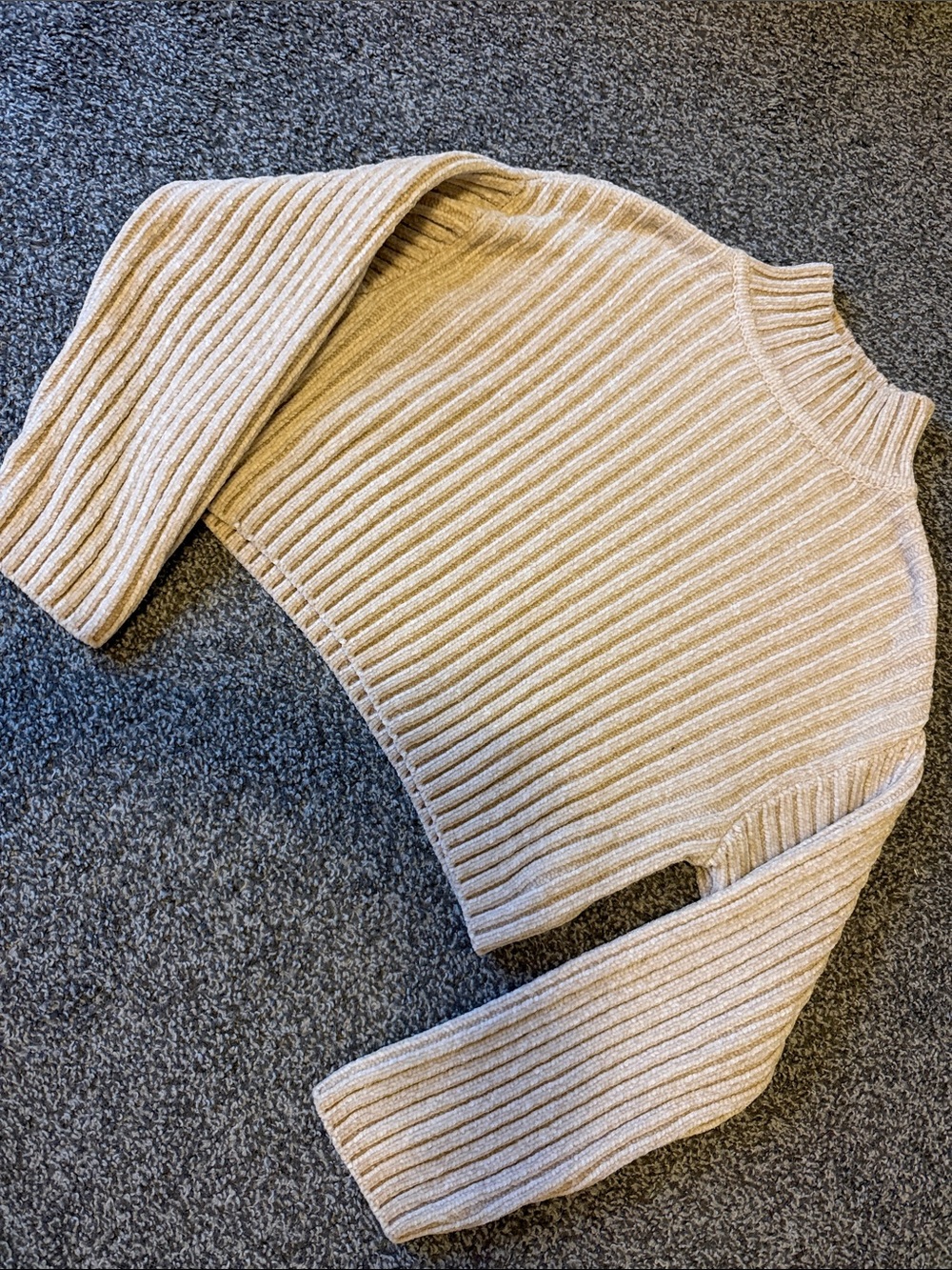 Divided Beige Ribbed Cropped Turtleneck Sweater